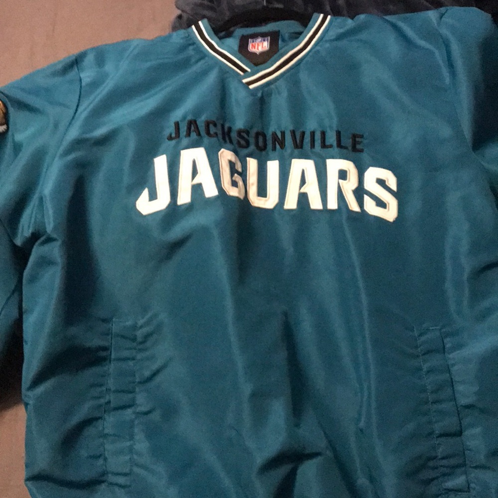 Jag windbreaker